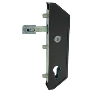 Set back locks with recessed bolt and striker plates - GJ