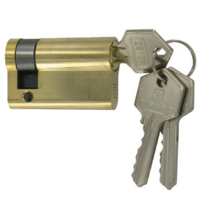Cylinder locks, keys and plug - Standard